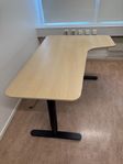 2st BEKANT skrivbord från IKEA elektriskt