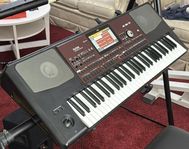 korg Pa700