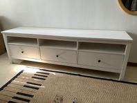 Hemnes tv-bänk