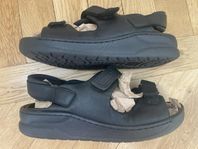 Oanvända sandaler läder för inlägg. Ergonomiska. 38/39