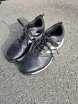 Adidas Golfskor stl 44