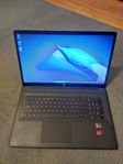 HP Laptop 17.3" - AMD Ryzen 5 7520U / 8GB LPDDR5 RAM / 512GB