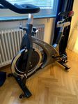 Rejäl träningscykel/spinningcykel i nyskick!