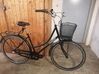 Cykel PROGRESSBIKE 28 tum med 3 växlar bra skick Ny servad