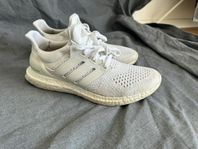 Adidas UltraBoost james carnes