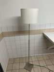 Golvlampa från IKEA 