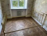 säng 140cm