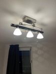 lampa (i tre) 