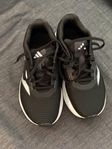 Adidas skor strl 40