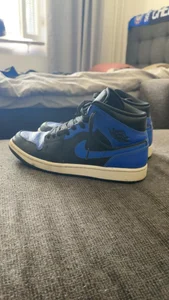 Jordan 1 ”Hyper Royal”