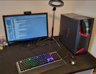 Gaming Dator, Skärm, Tangentbord, Mus, Kamera och Ringljus