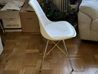 Matbord och 6 stolar