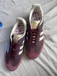 Addidas samba maroon röd och krämvit 