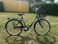 Svart, 3-växlad, flick-/damcykel 26’