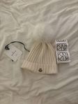 Moncler mössa