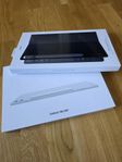 Samsung Galaxy Tab S10+ med tangentbord