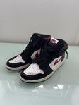 Nike Air Jordan High OG gym red