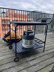 weber grill inklusive vagn bortskänkes