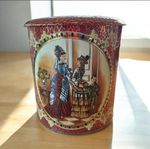 vintage vacker plåtburk made in England