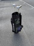 Golf bag med 3 klubbor se bilderna 