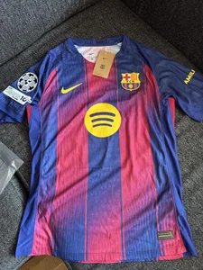 FC Barcelona säsong 2025-2026 spelare version tröja