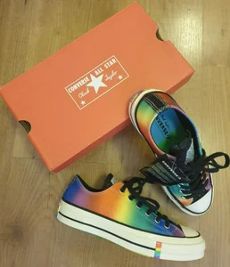 NYA! Glittriga Converse, Pride. Limited Edition. Stl. 38.