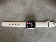 Apple Watch Series 7 – 45 mm Starlight