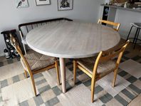 Runt massivt ekbord 140 cm
