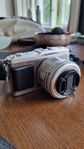 Säljer min Olympus PEN E-P1 systemkamera i utmärkt skick.