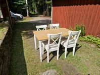 Köksbord och stolar 