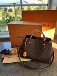 Louis Vuitton Montaigne MM Monogram