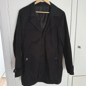 Svart trenchcoat Selected Homme, storlek M