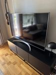 LG 70”