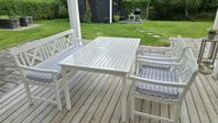 Trädgårdsmöbler med dynor