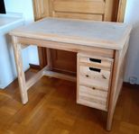 Bord, skolbänk, möbel till barn