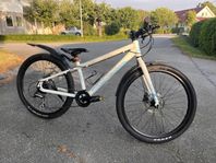 White XC 240 Lite