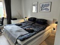 Komplett säng MALM med förvaringslådor och madrasser 180