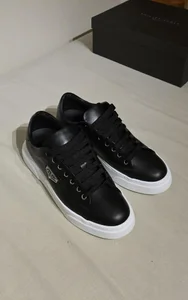 Säljer: Philipp Plein sneakers - äkta och i toppskick!
