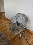 Kraftfull golvfläkt 120W ForceSilence