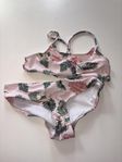 Blommig bikini!