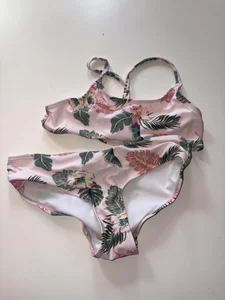 Blommig bikini!