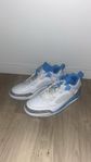 Jordan Spizike White / University blue