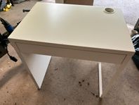 Litet skrivbord Ikea