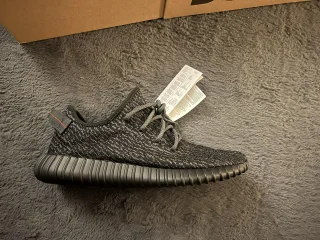 Yeezy 350 Pirate Black EU46