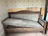 bortskänkes gammal soffa 