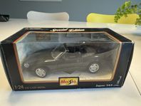 Vintage - Modellbil. Jaguar XK8.