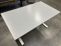 Skrivbord 140 x 80 cm, elektriskt höj- & sänkbart
