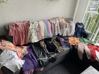 Fina och praktiska barnkläder; både sommar och vinter