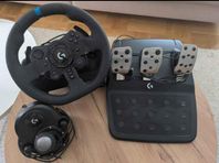 logitech g923 ratt, pedaler och växelspak. ny version av g2