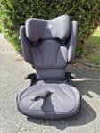 Britax Römer Kidfix i-Size bältesstol med ISOFIX